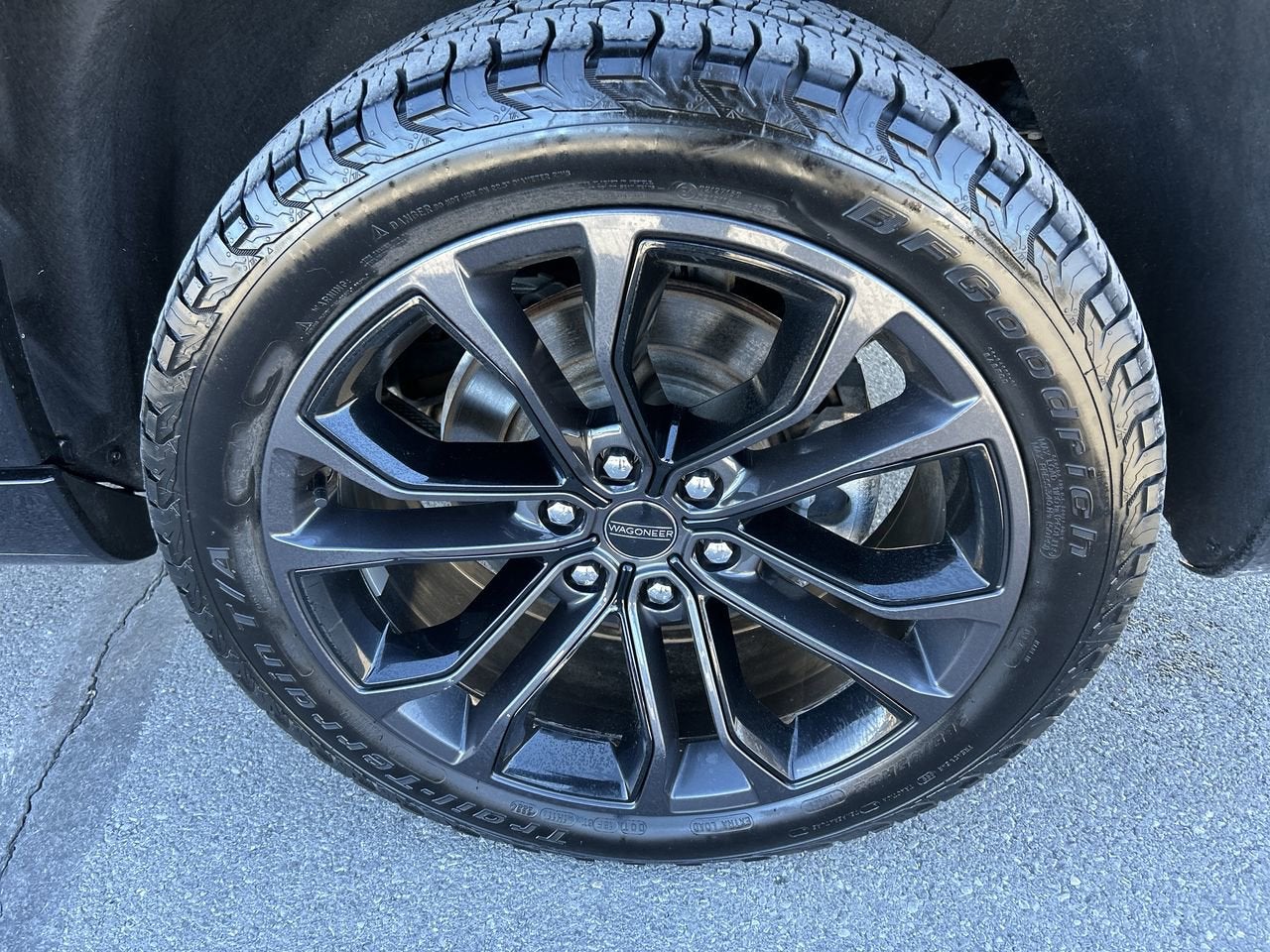 2023 Jeep Grand Wagoneer L Series III Obsidian