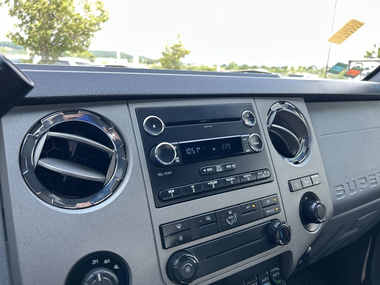 2016 Ford Super Duty F-350 SRW Lariat