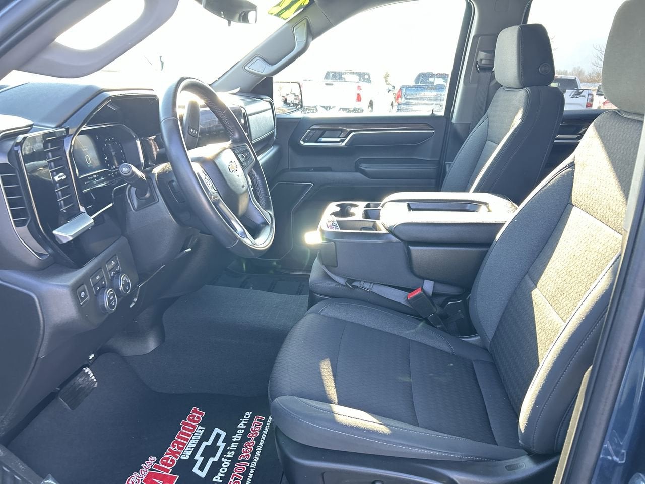 2022 Chevrolet Silverado 1500 LT (2FL)