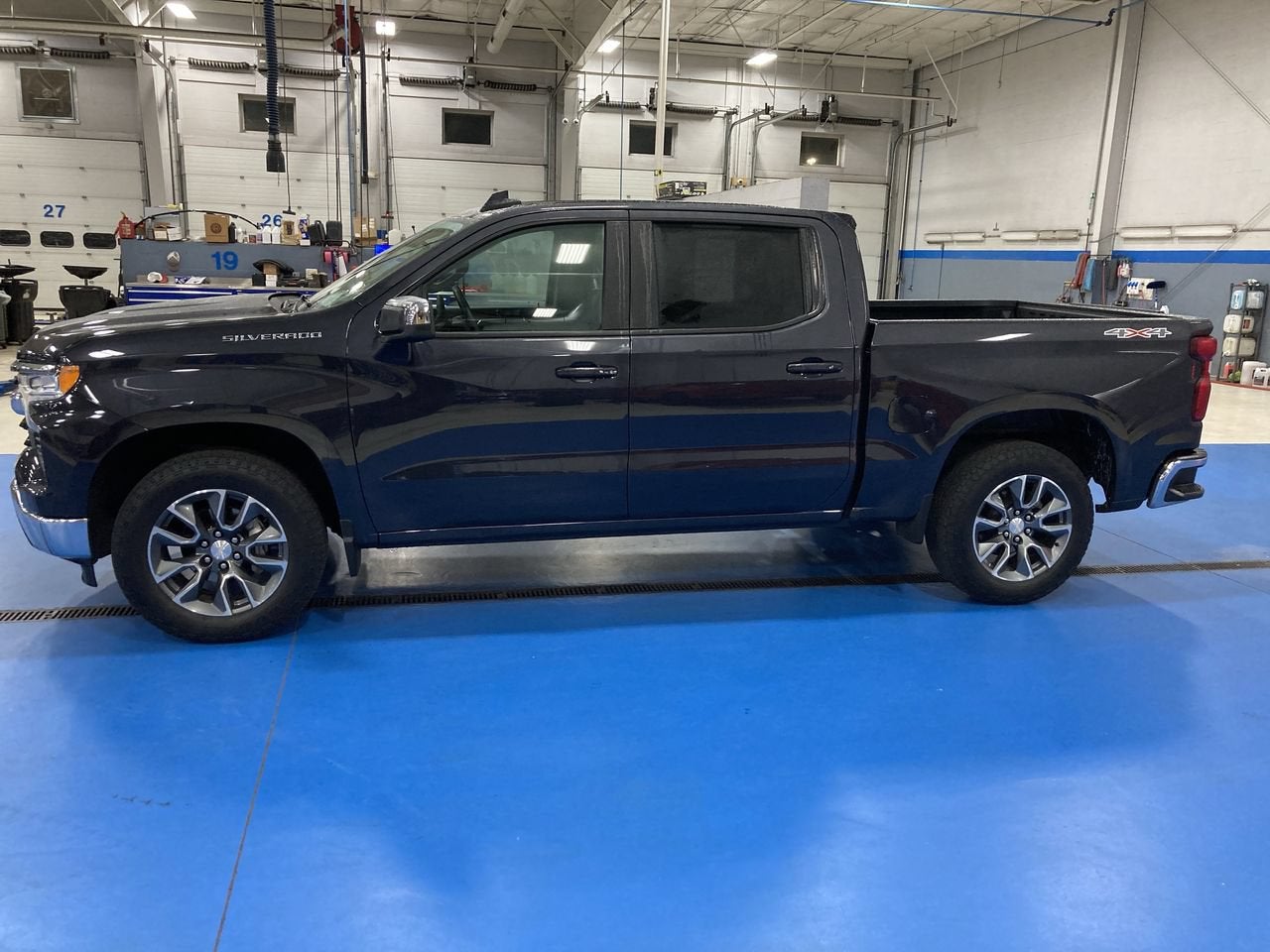 2024 Chevrolet Silverado 1500 LT (2FL)