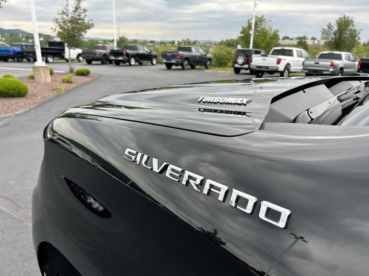 2024 Chevrolet Silverado 1500 LT (2FL)