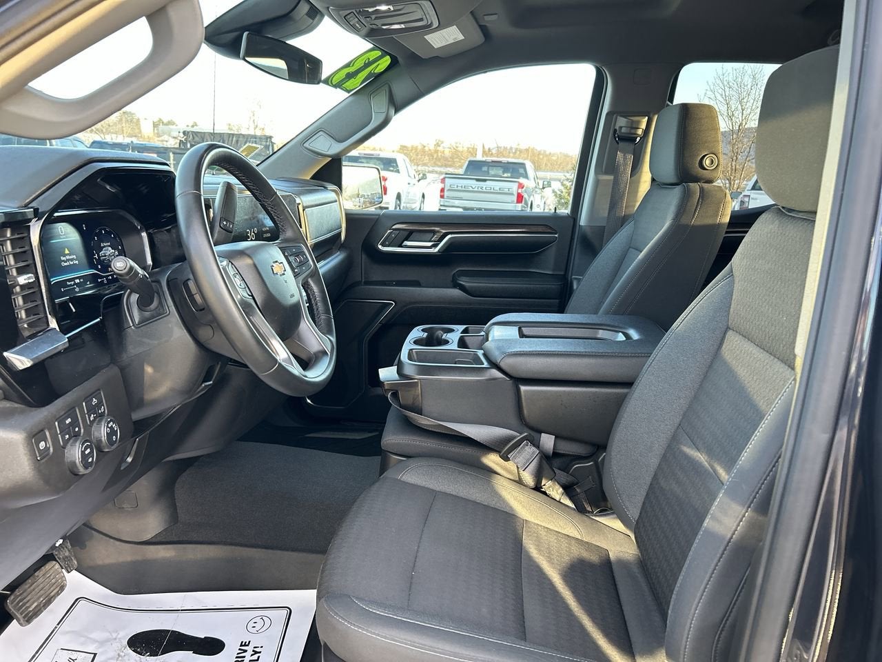 2023 Chevrolet Silverado 1500 LT (2FL)