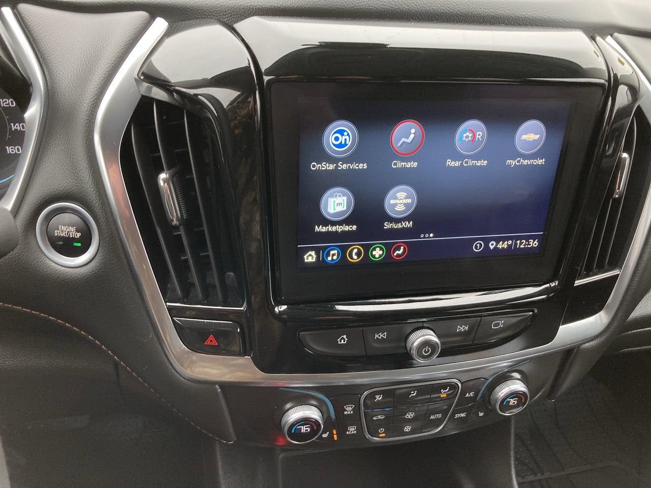 2021 Chevrolet Traverse LT Cloth