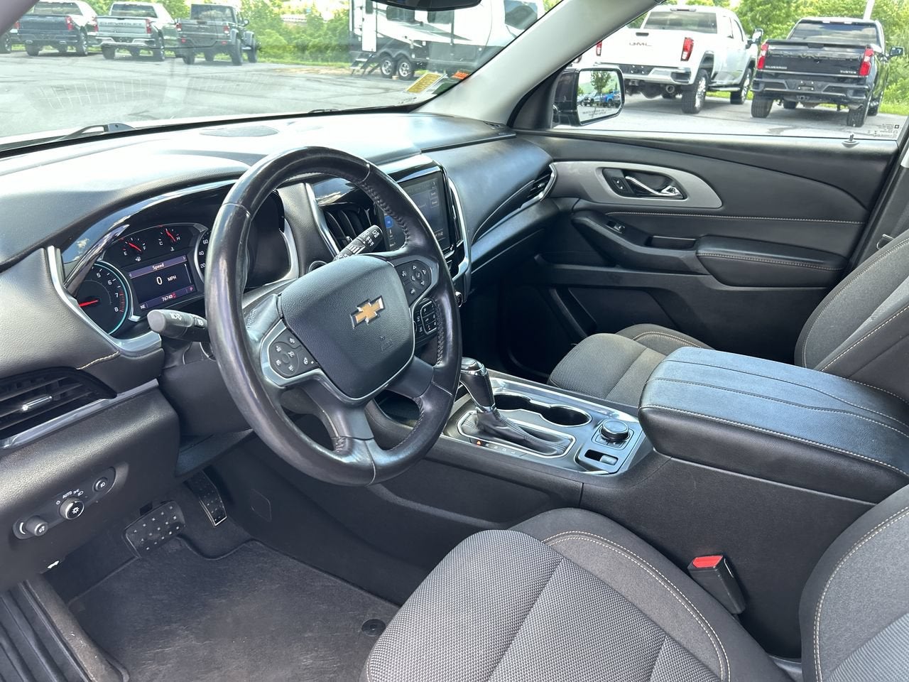2020 Chevrolet Traverse LT Cloth
