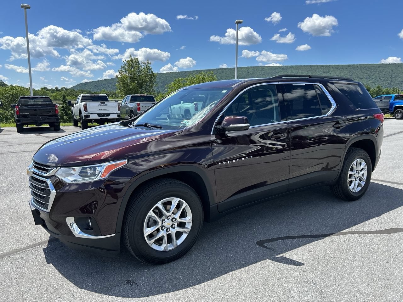 2020 Chevrolet Traverse LT Cloth