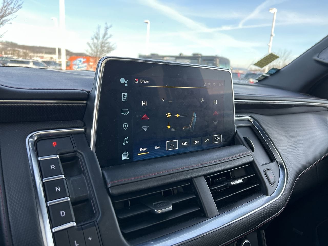 2023 Chevrolet Suburban RST