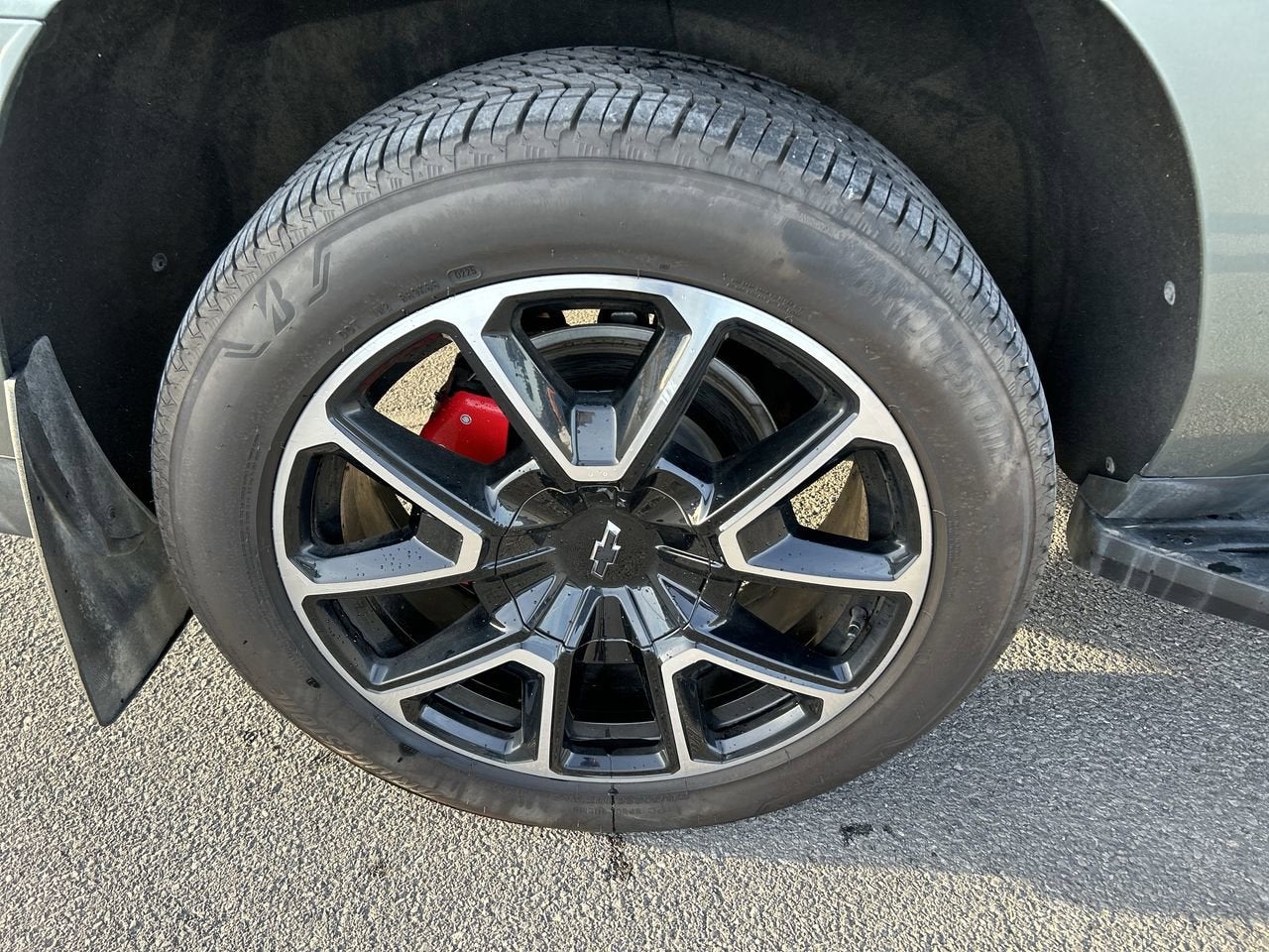 2023 Chevrolet Suburban RST