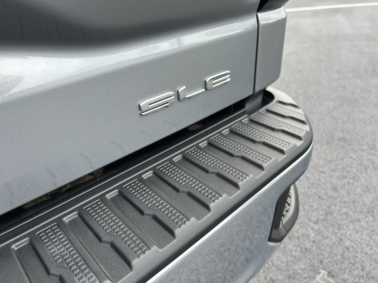 2023 GMC Sierra 1500 SLE