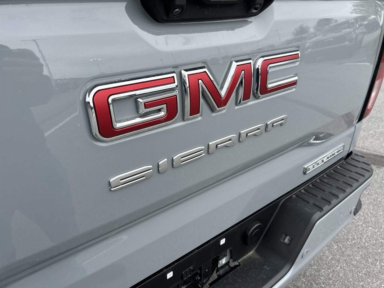 2024 GMC Sierra 1500 Elevation