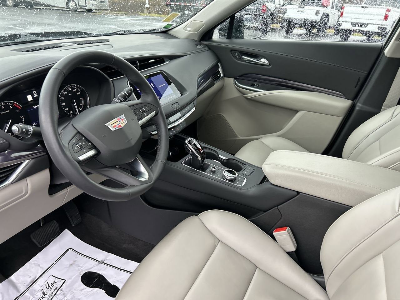 2022 Cadillac XT4 Luxury