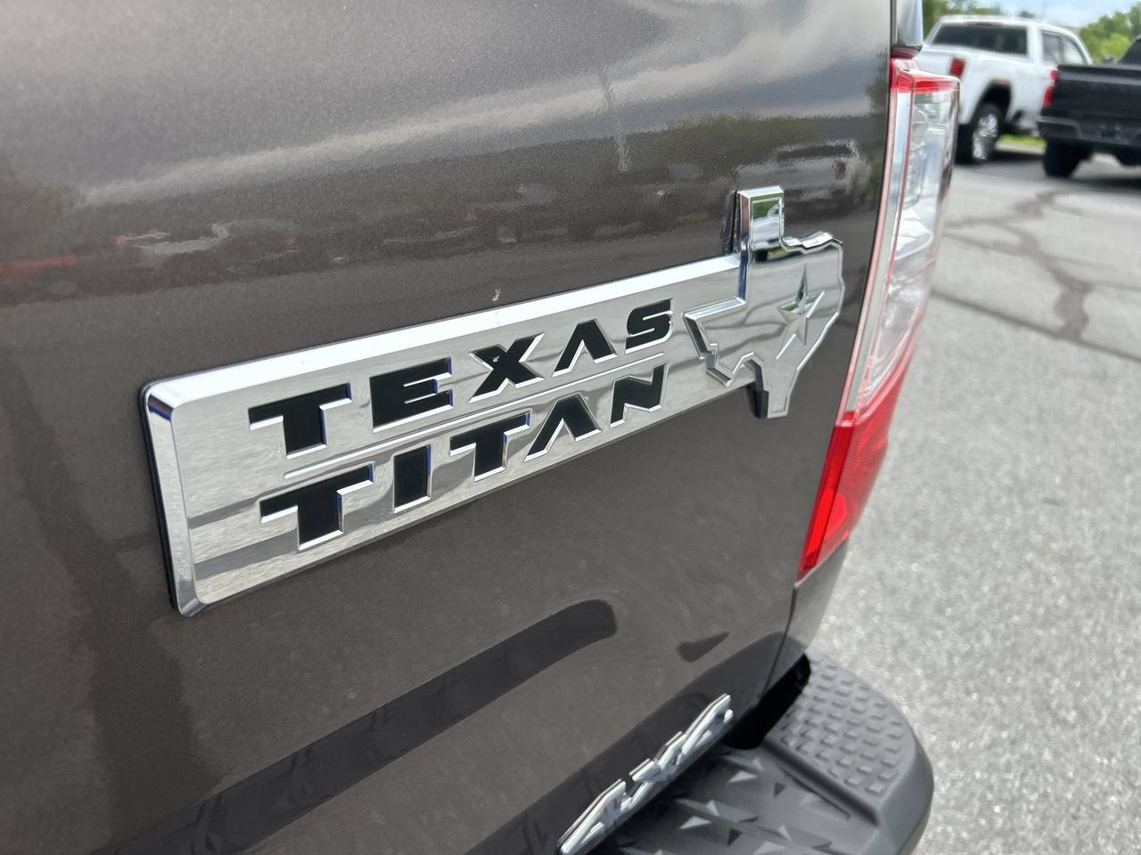 2018 Nissan Titan SL