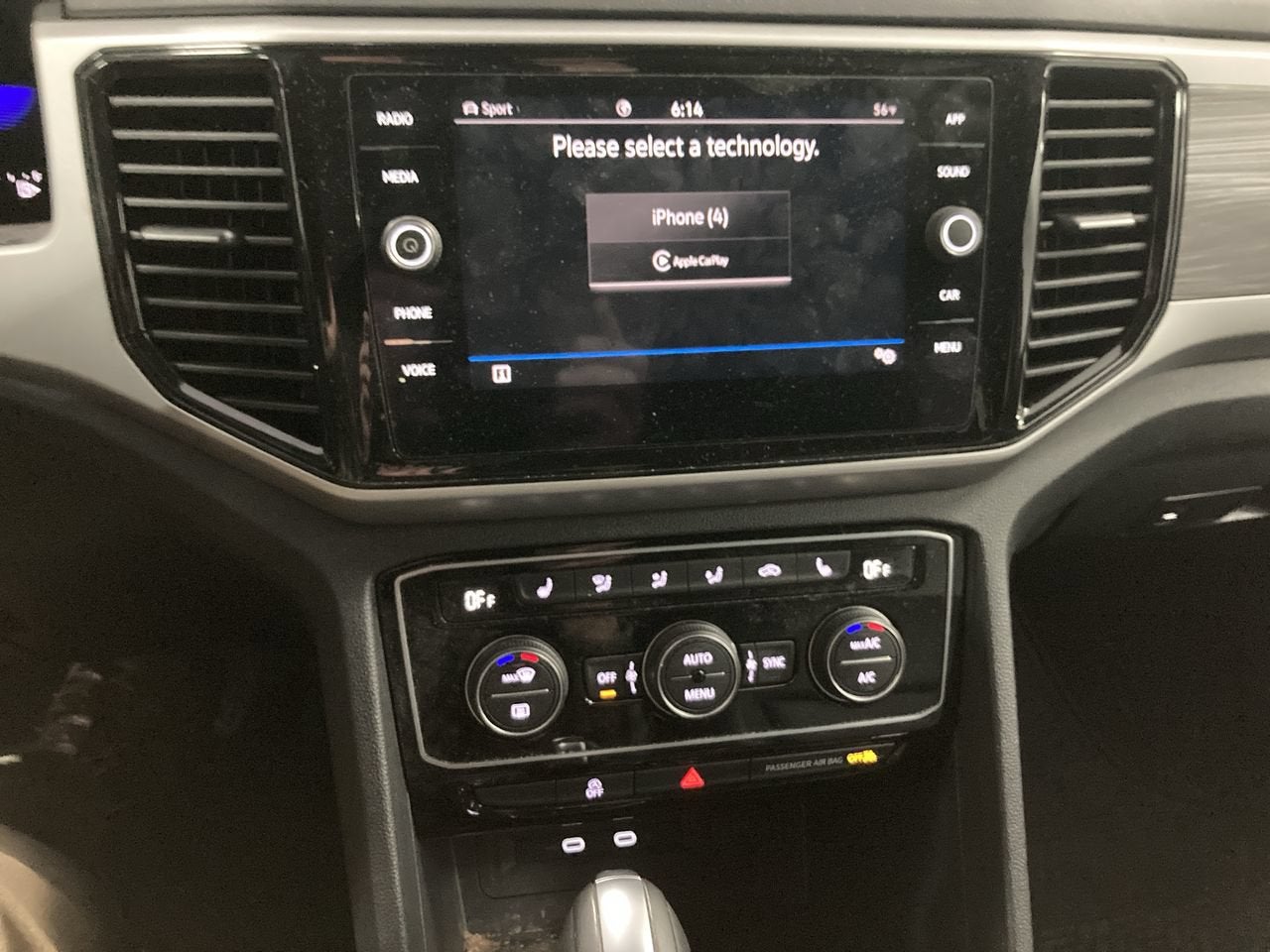 2022 Volkswagen Atlas Cross Sport 3.6L V6 SE w/Technology