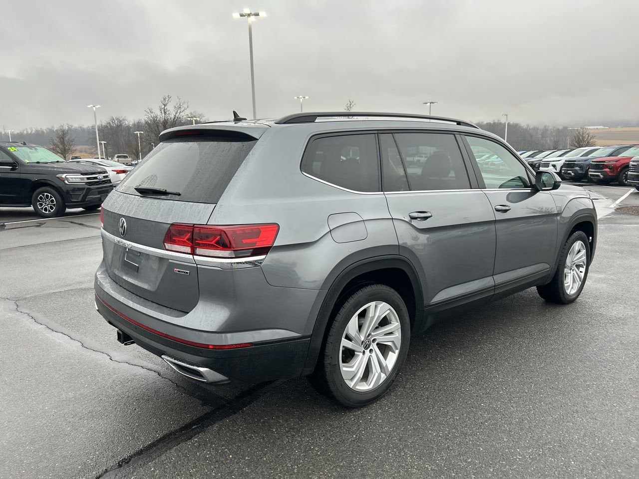 2022 Volkswagen Atlas 3.6L V6 SE w/Technology