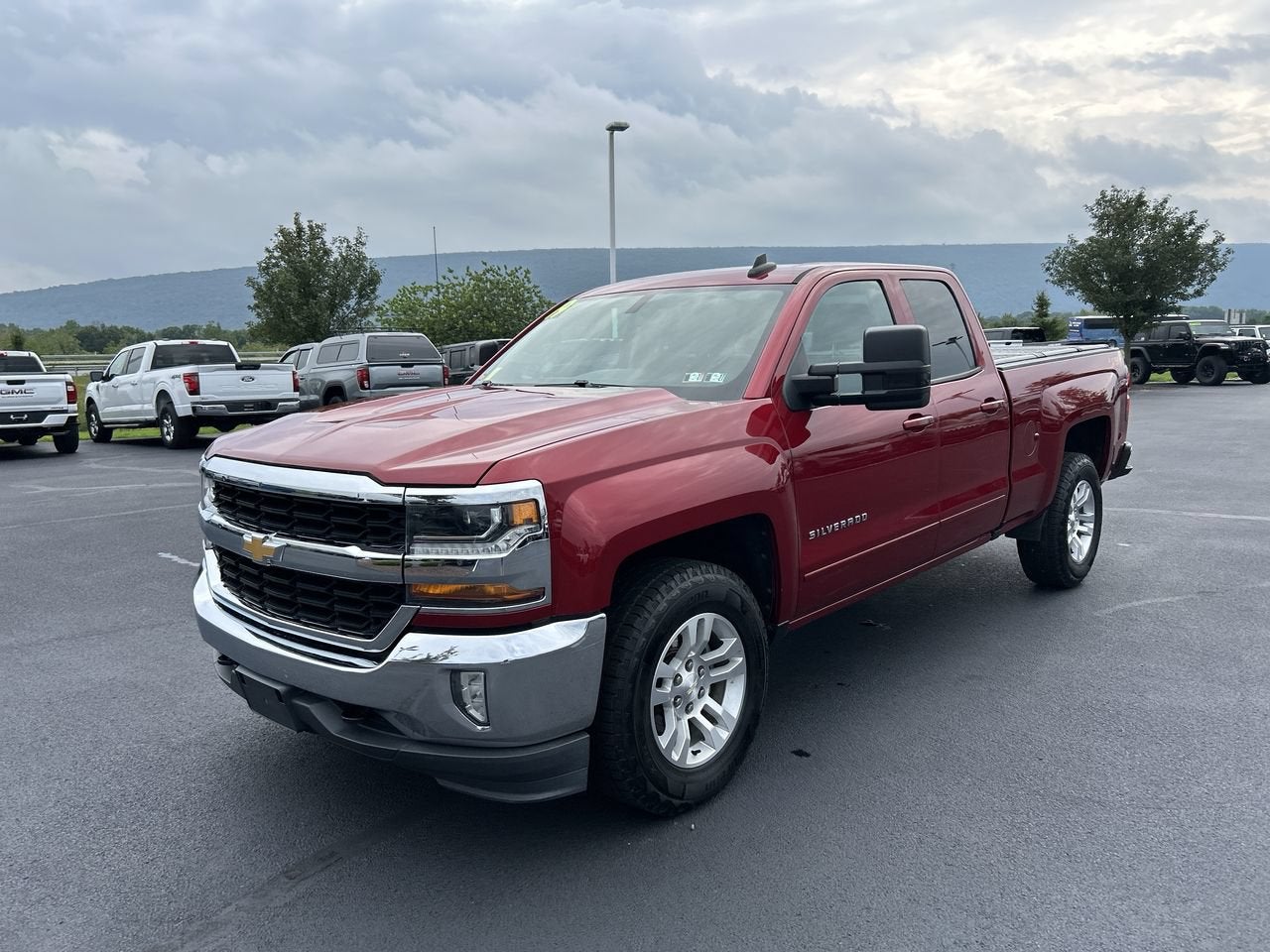 2019 Chevrolet Silverado LD LT