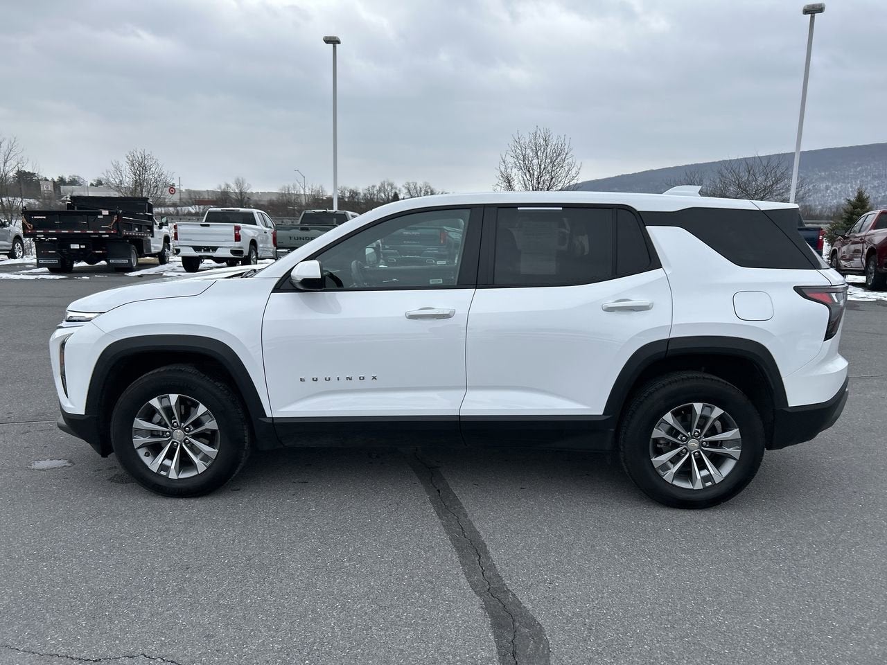 2025 Chevrolet Equinox LT