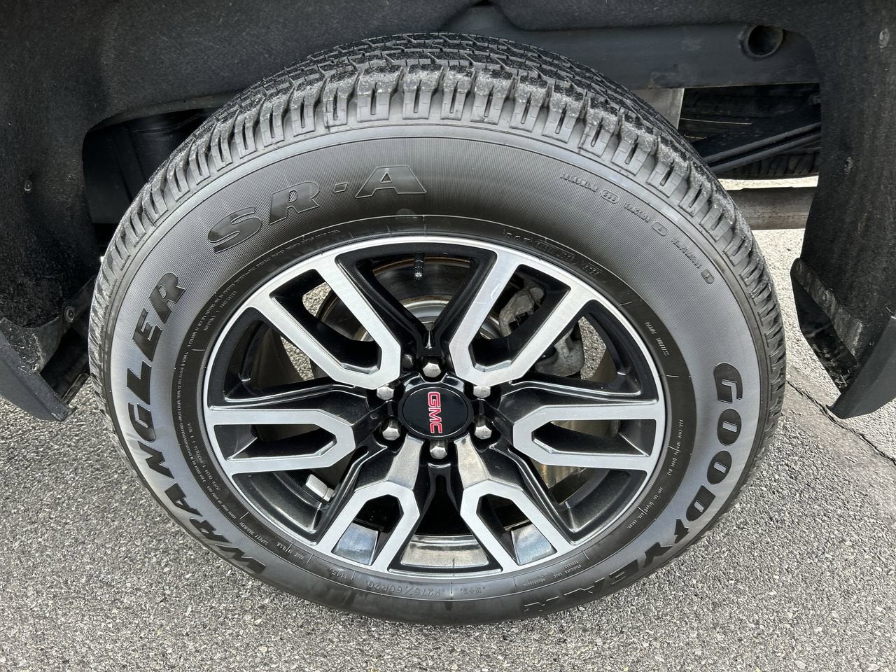 2021 GMC Sierra 1500 AT4