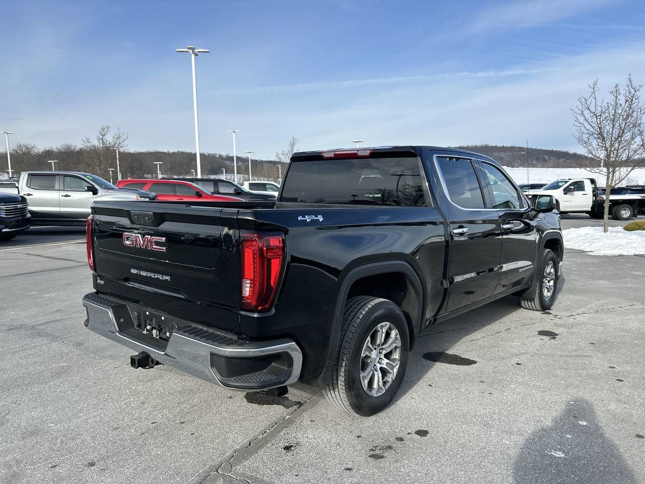 2024 GMC Sierra 1500 SLT