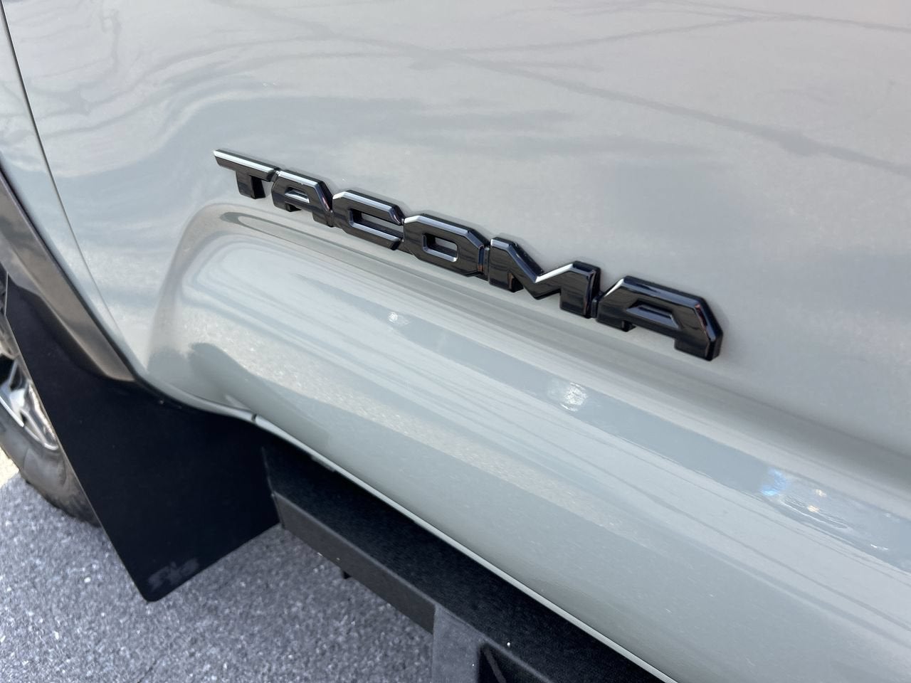 2022 Toyota Tacoma 4WD SR