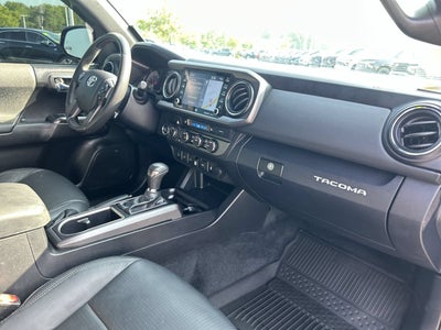 2022 Toyota Tacoma 4WD SR