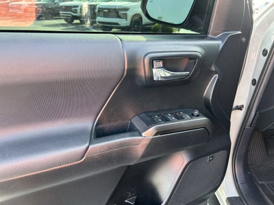 2022 Toyota Tacoma 4WD SR