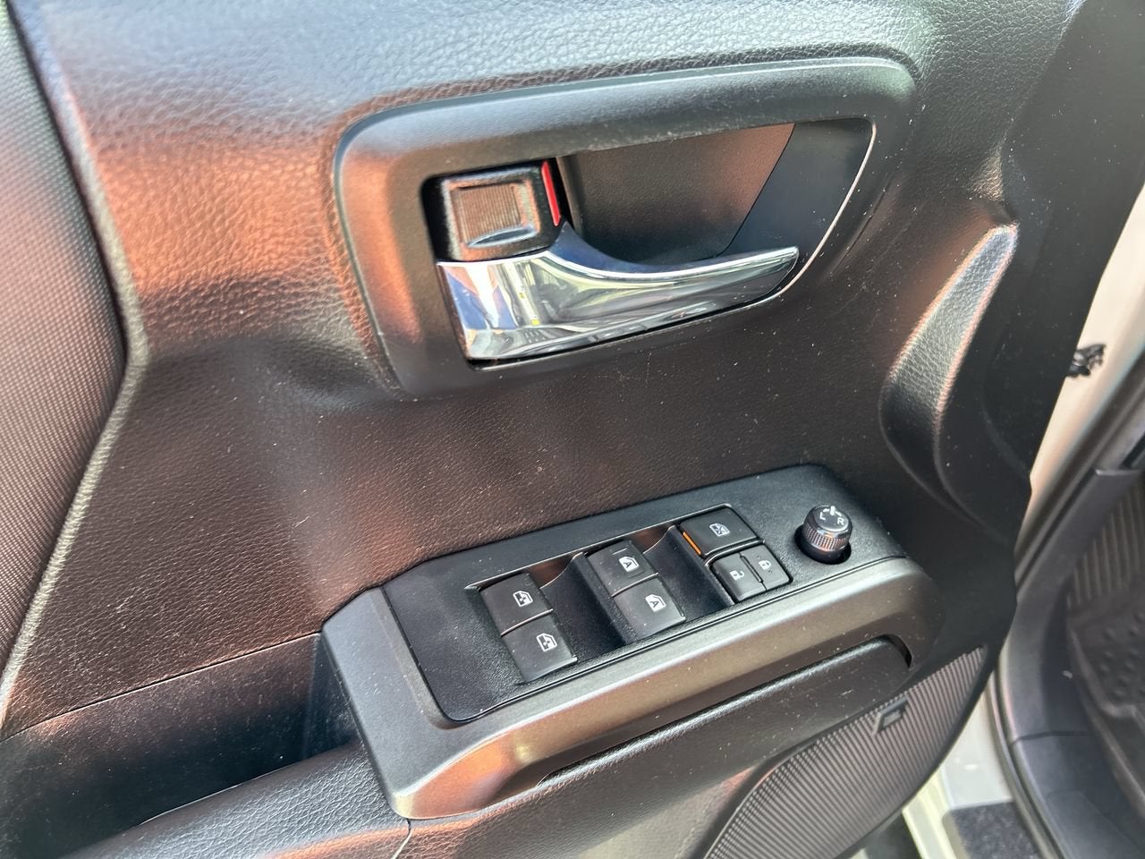 2022 Toyota Tacoma 4WD SR