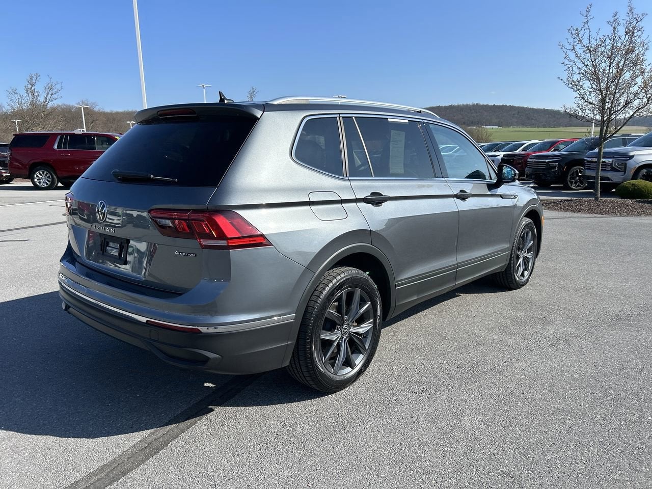 2022 Volkswagen Tiguan SE