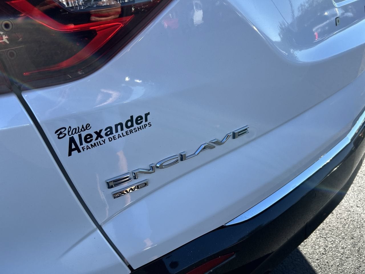 2023 Buick Enclave Essence