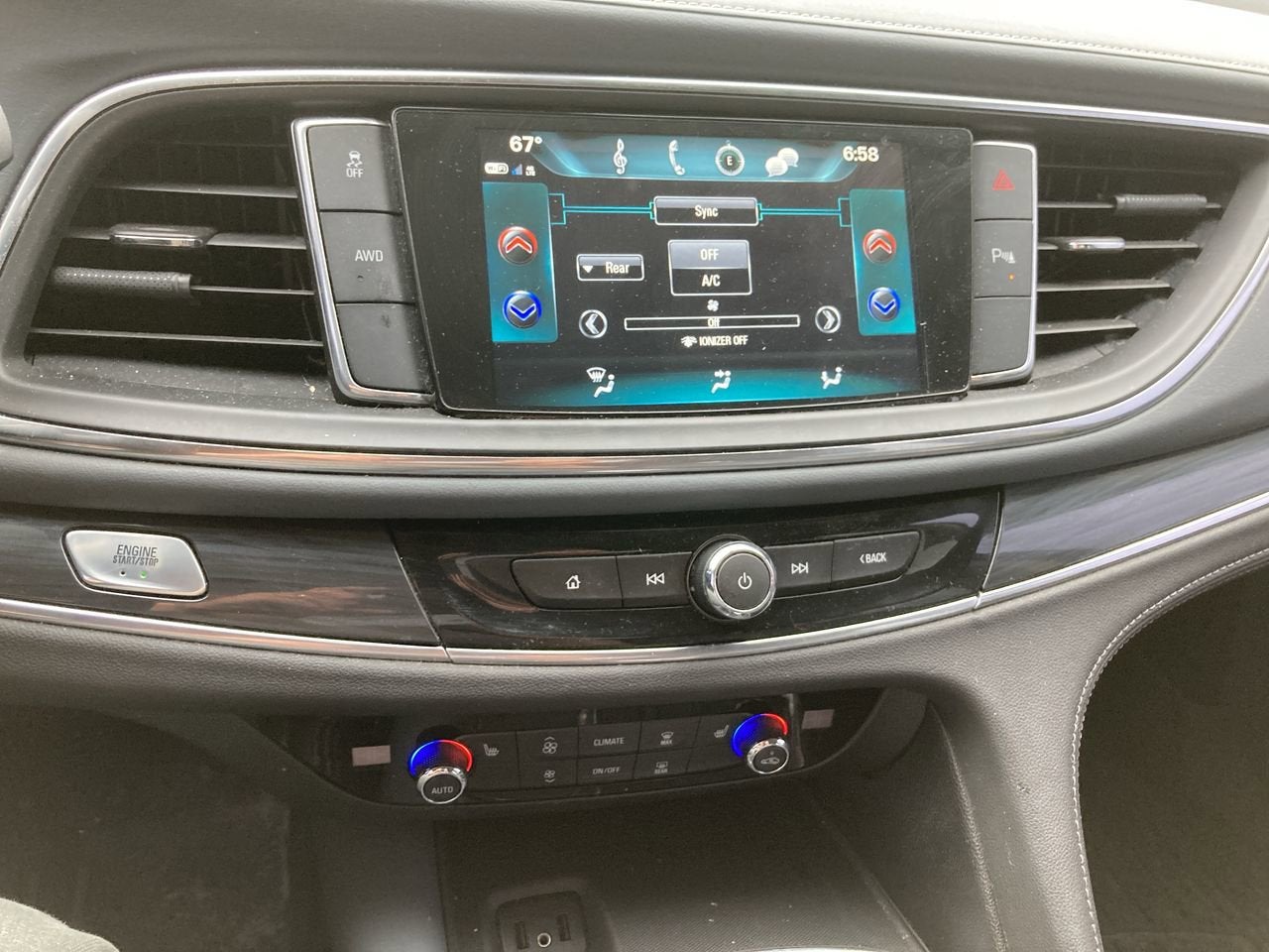 2018 Buick Enclave Essence
