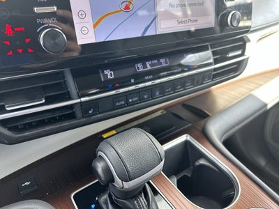 2022 Toyota Sienna XLE