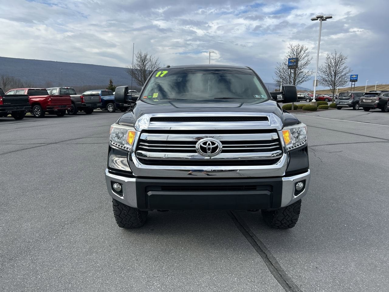 2017 Toyota Tundra 4WD SR
