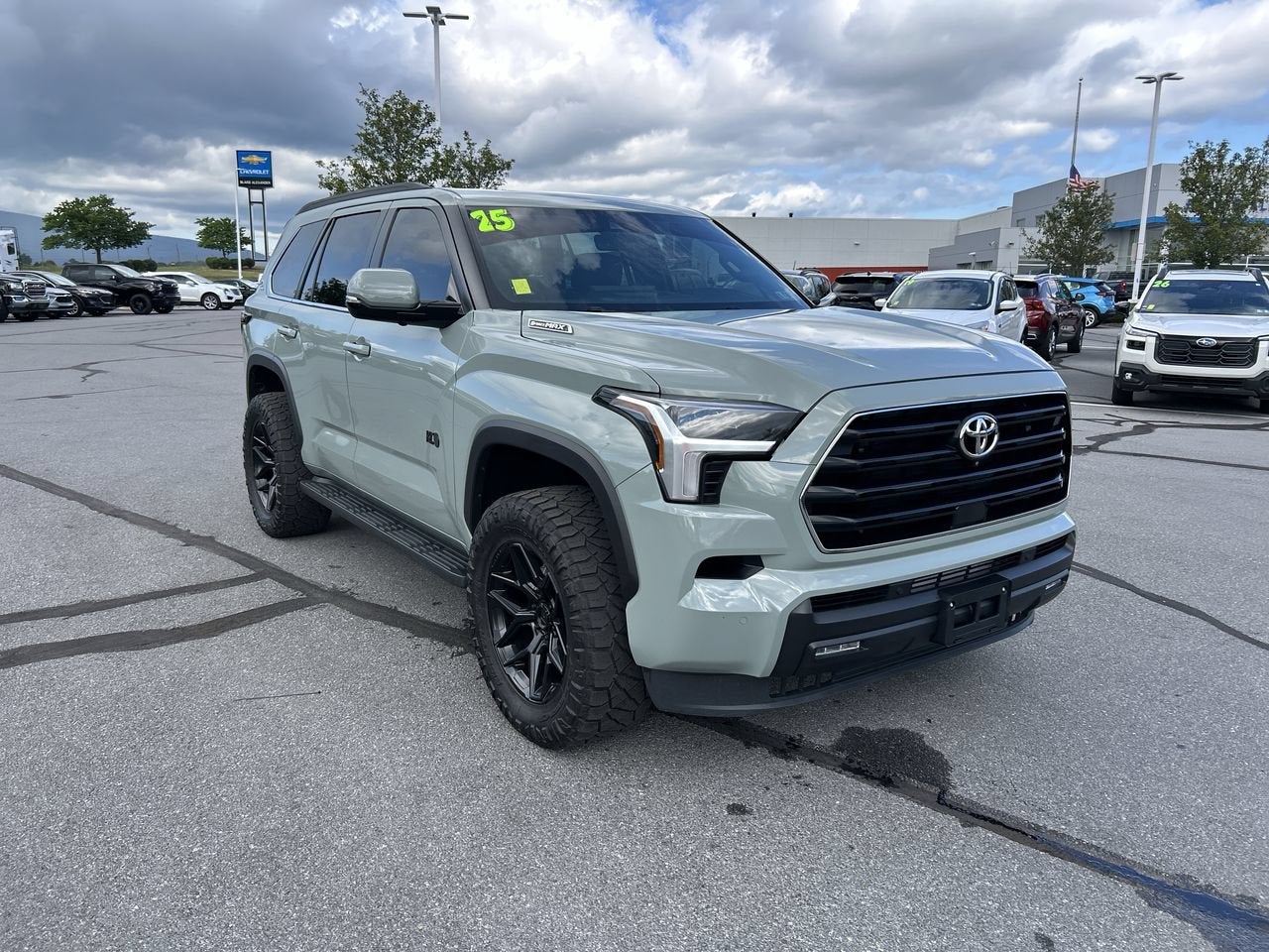 2025 Toyota Sequoia SR5
