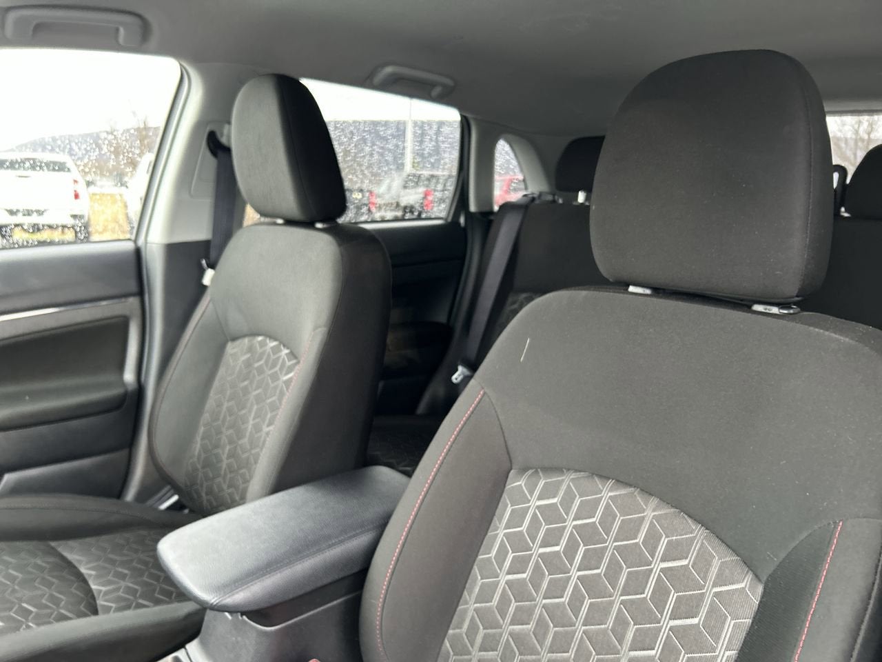 2024 Mitsubishi Outlander Sport S