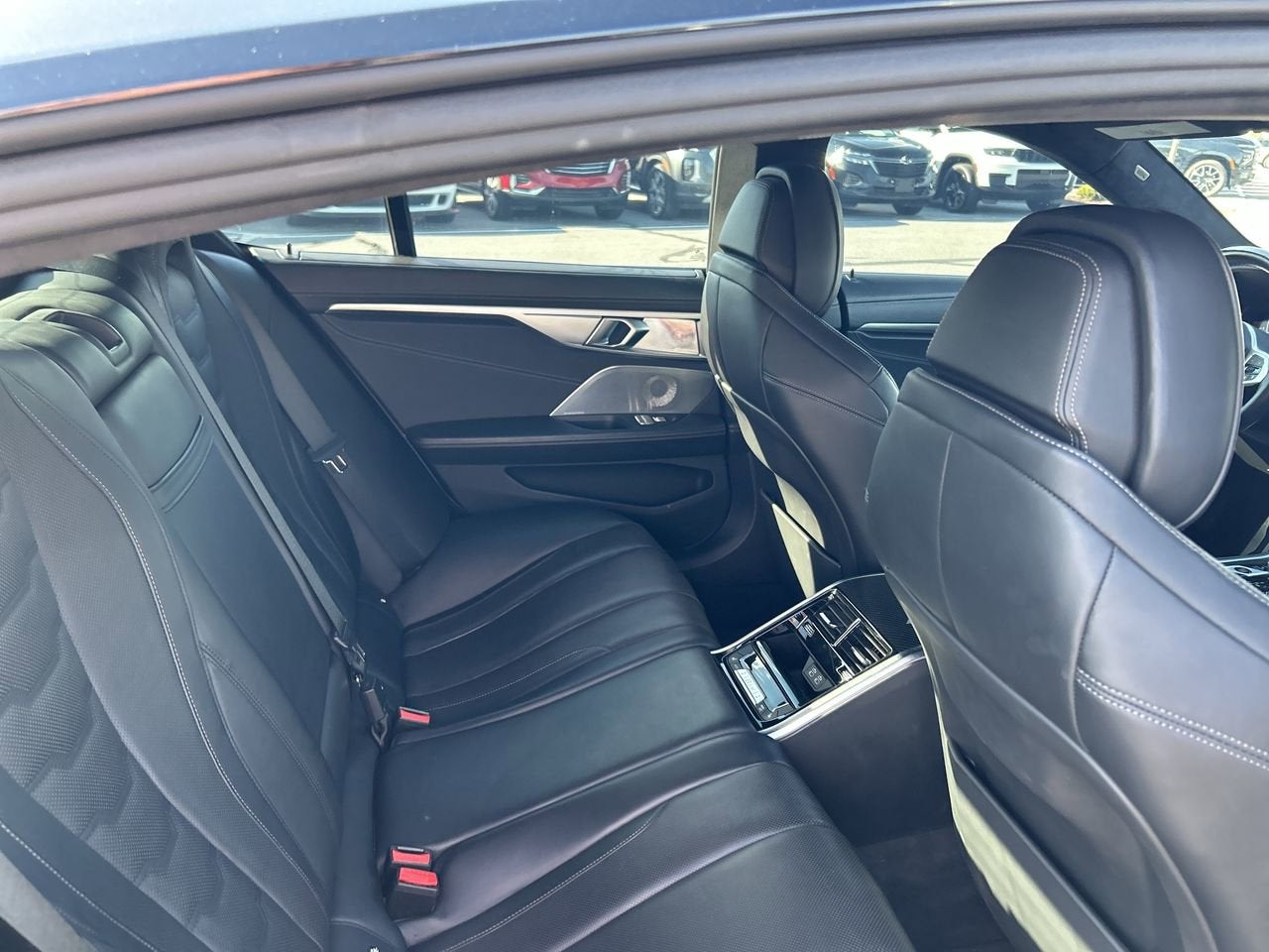 2023 BMW 8 Series M850i