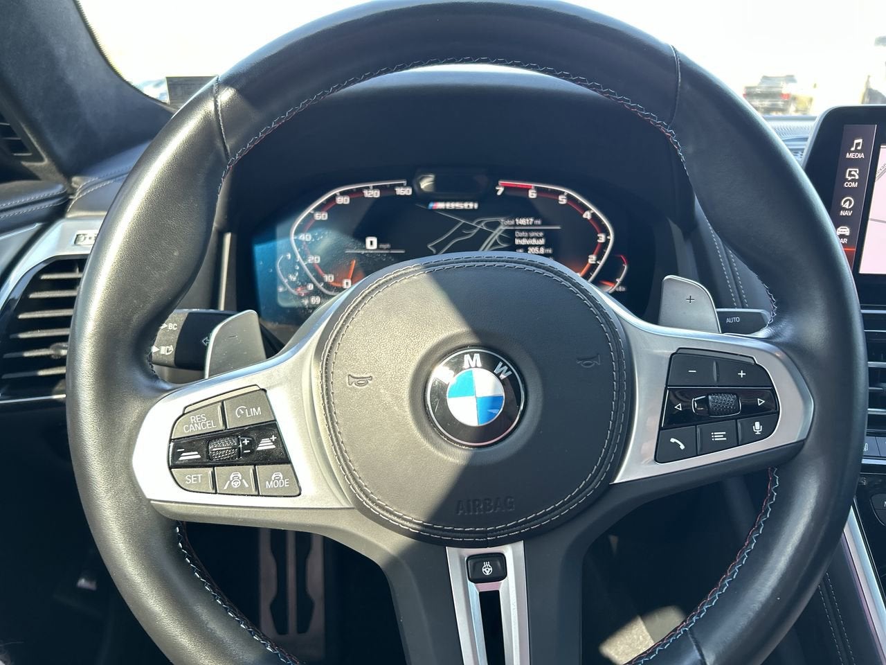 2023 BMW 8 Series M850i