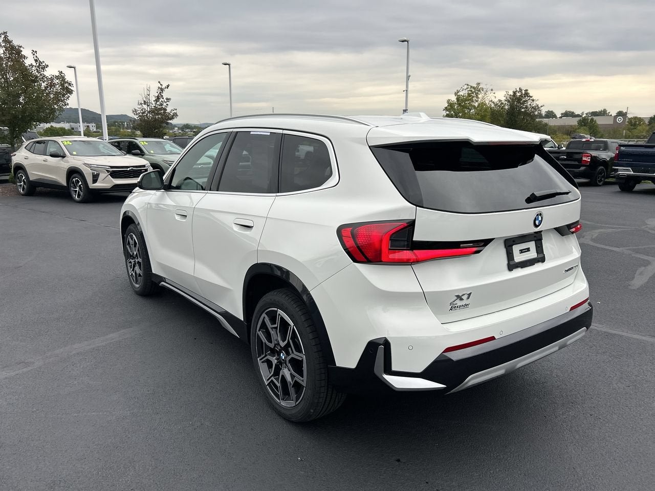 2025 BMW X1 xDrive28i