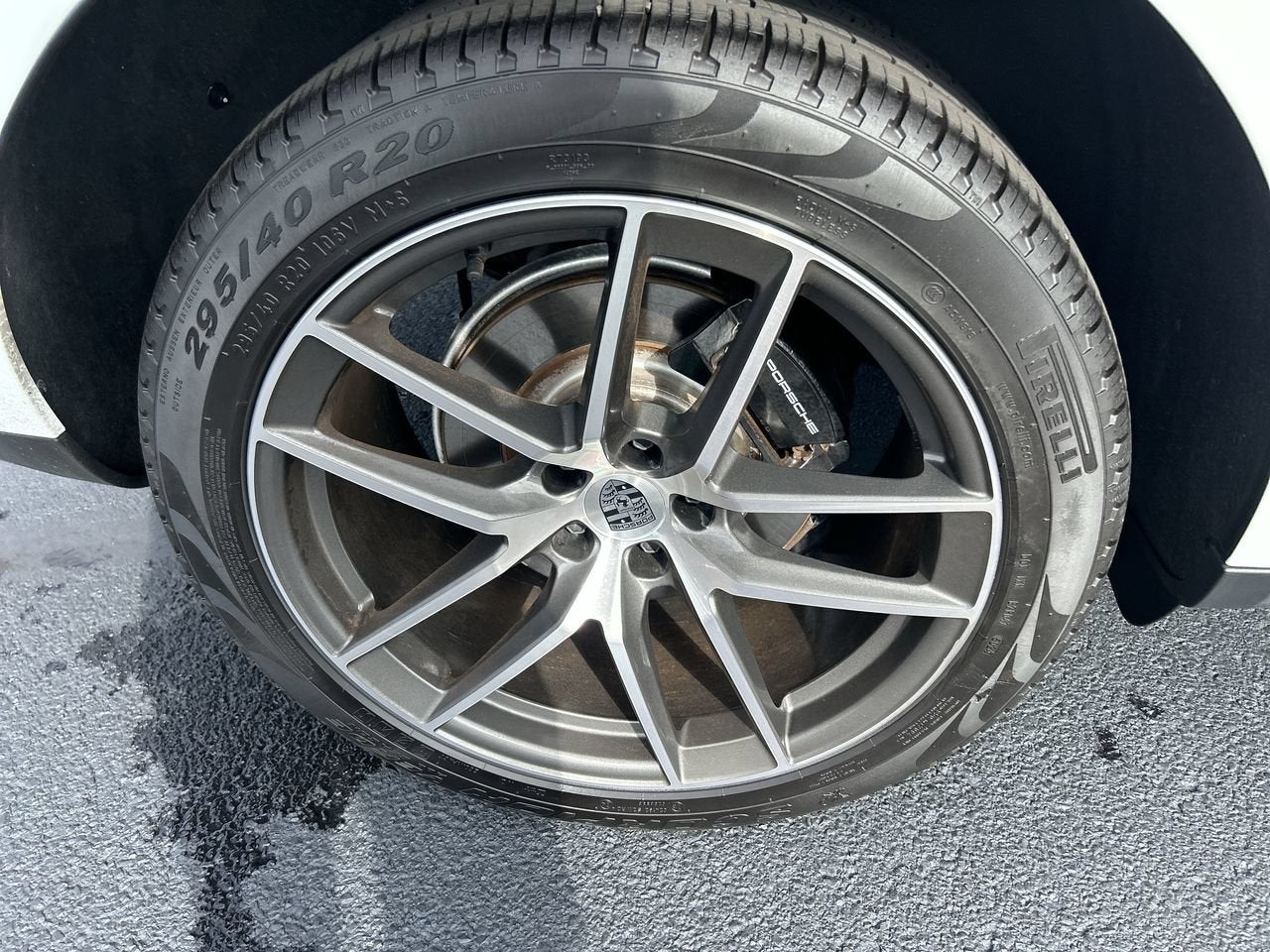 2025 Porsche Macan 4DR AWD