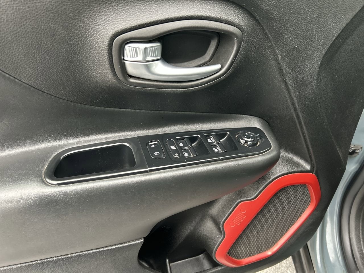 2016 Jeep Renegade Trailhawk