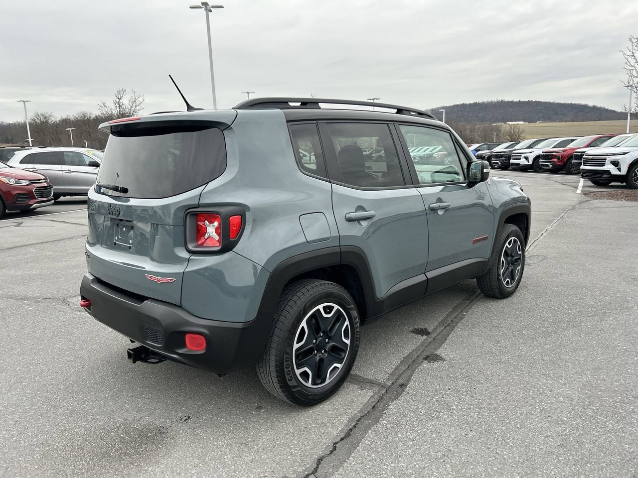2016 Jeep Renegade Trailhawk