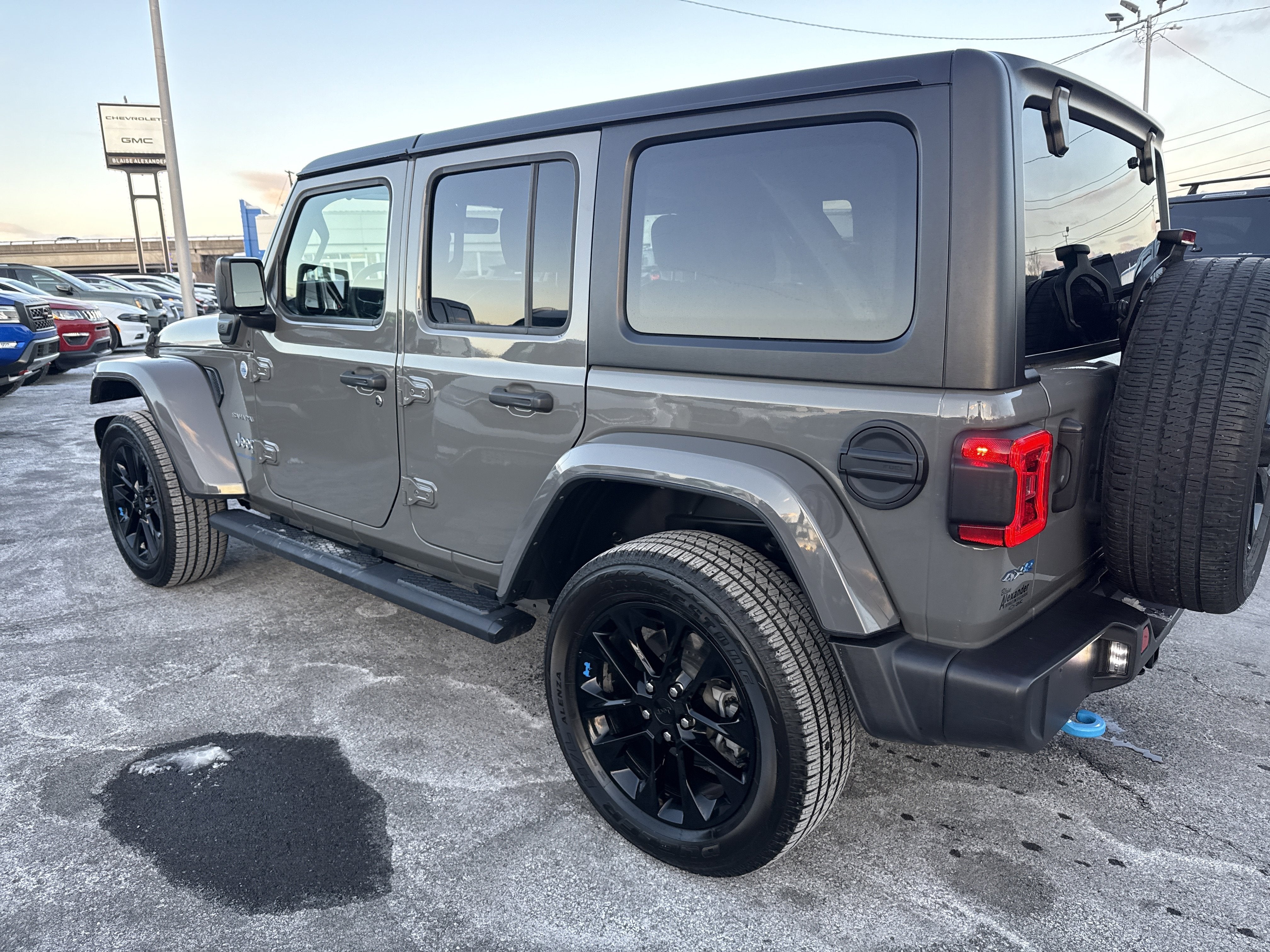 2023 Jeep Wrangler 4xe Sahara