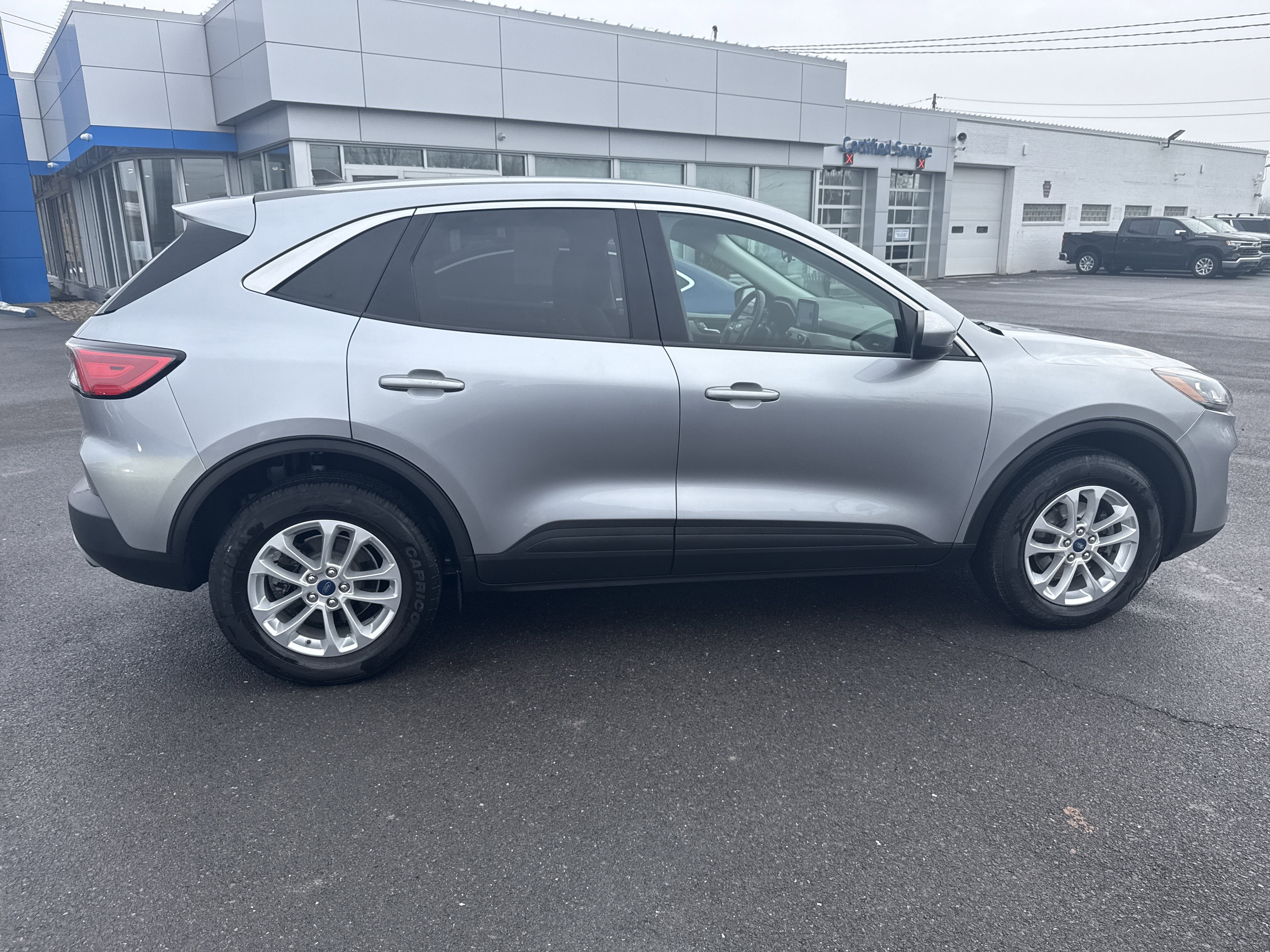 2021 Ford Escape SE