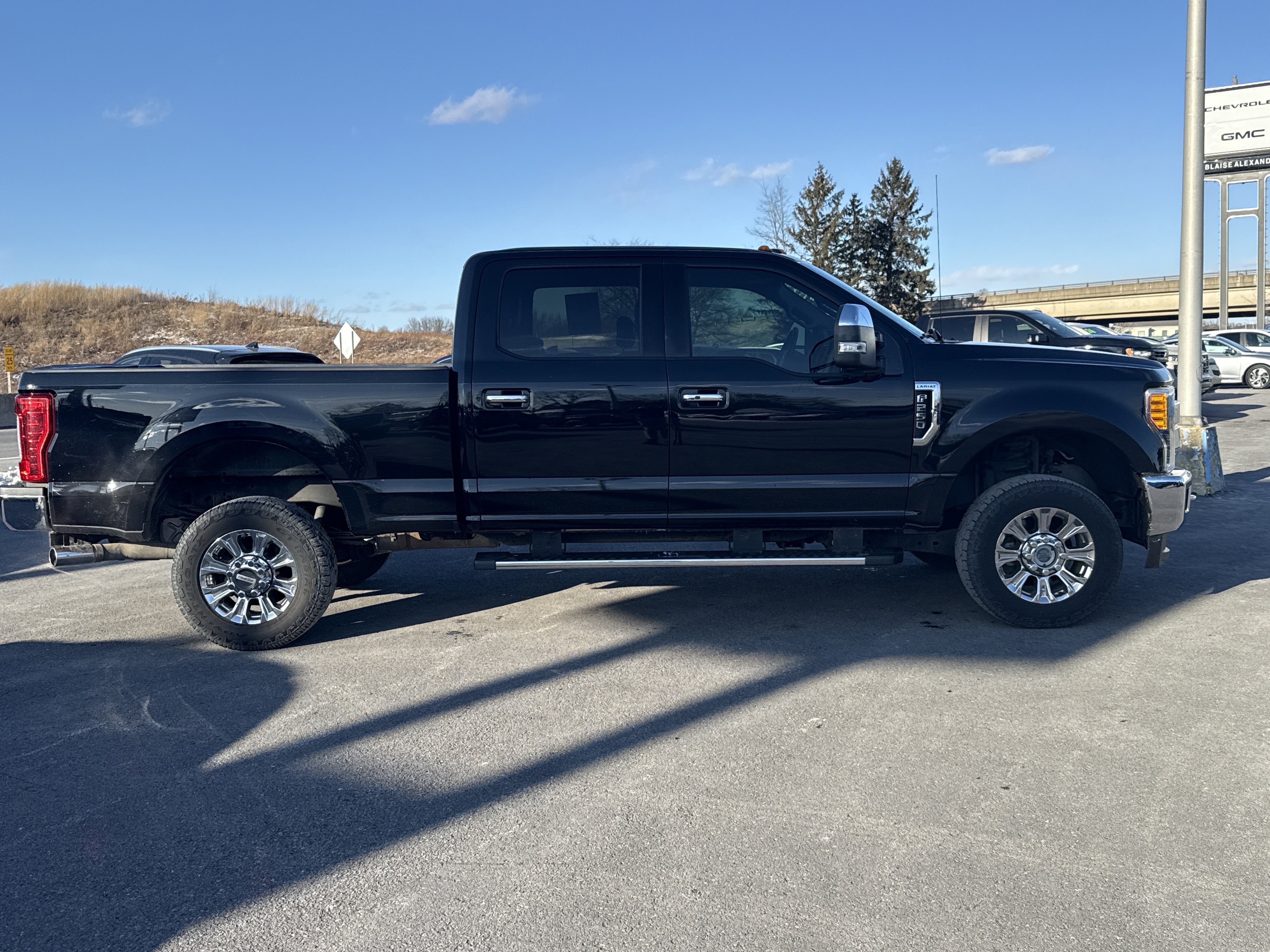 2017 Ford Super Duty F-250 SRW Lariat