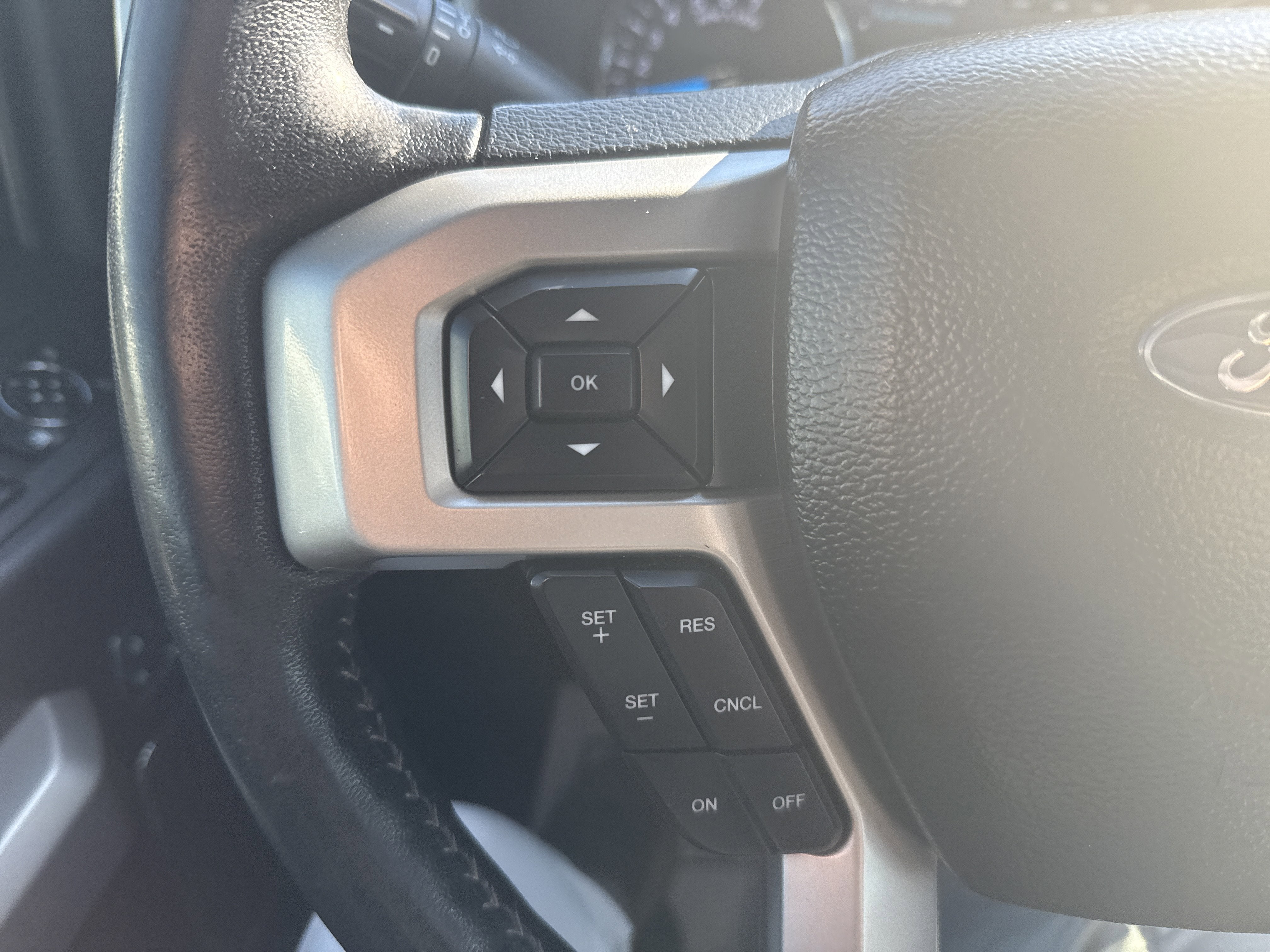 2017 Ford Super Duty F-250 SRW Lariat