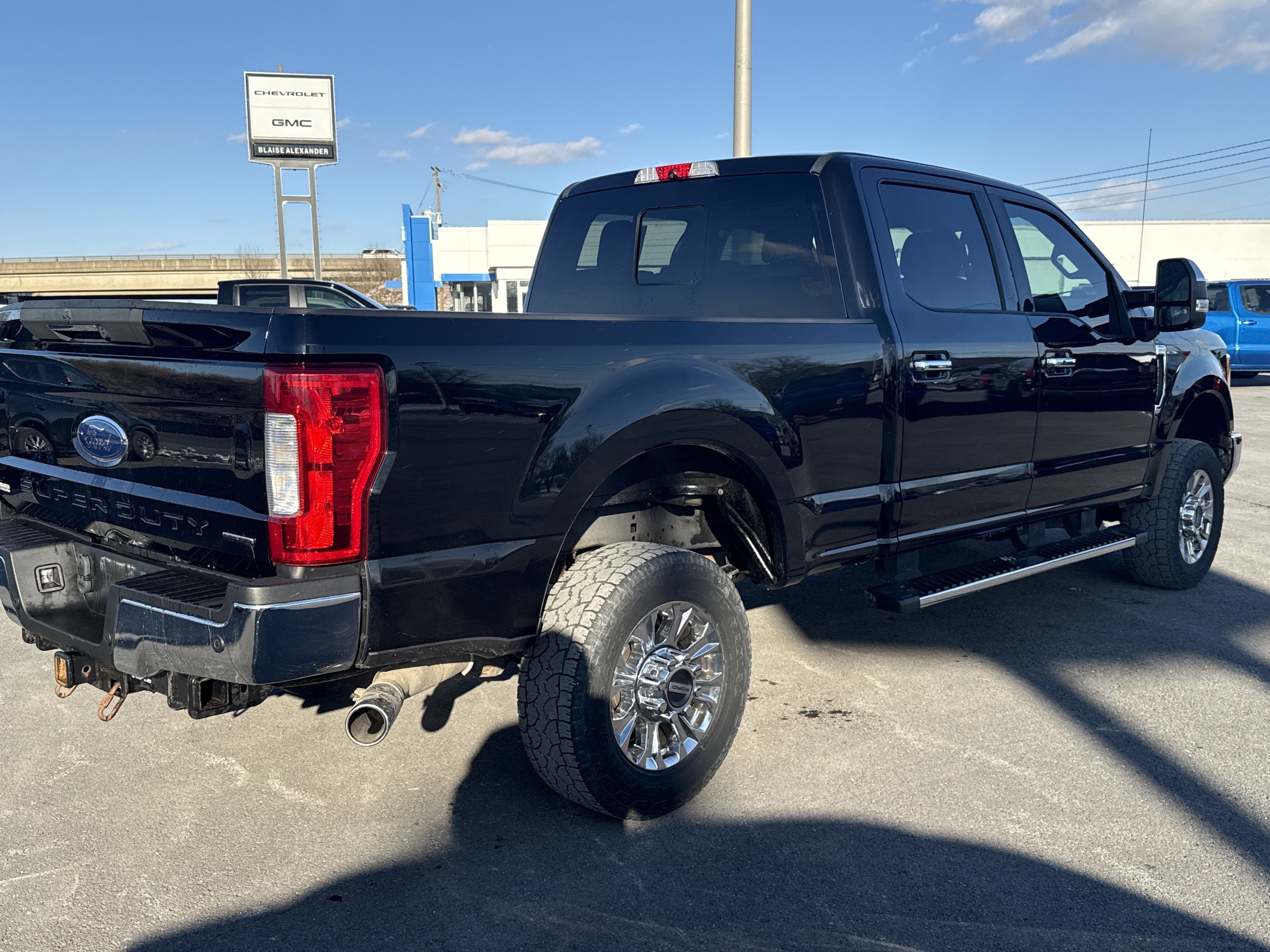 2017 Ford Super Duty F-250 SRW Lariat