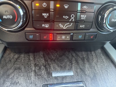 2017 Ford Super Duty F-250 SRW Lariat