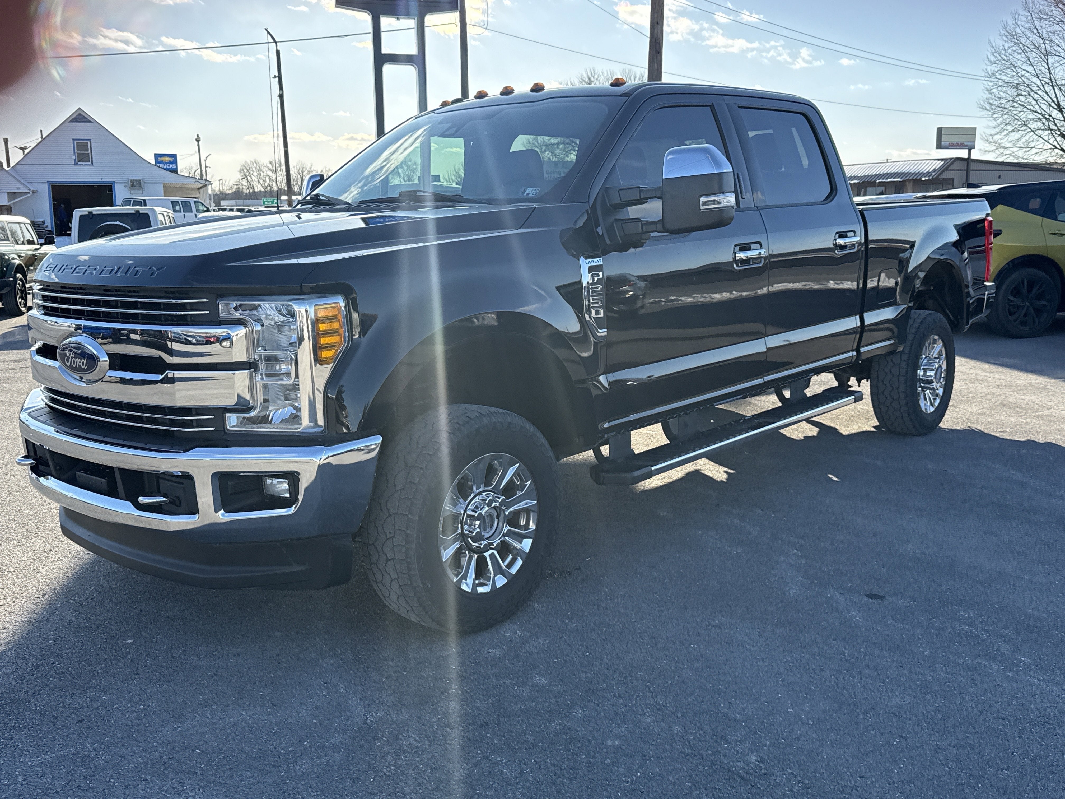 2017 Ford Super Duty F-250 SRW Lariat