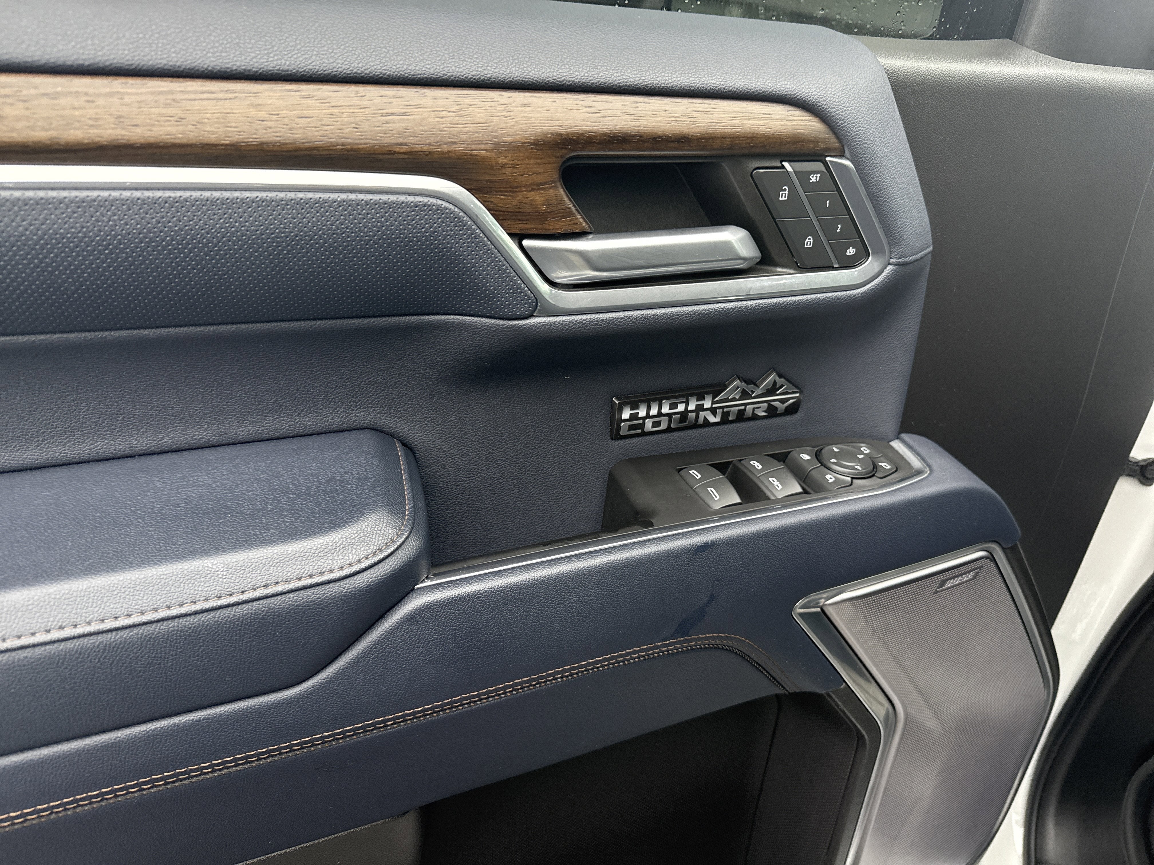 2022 Chevrolet Silverado 1500 High Country