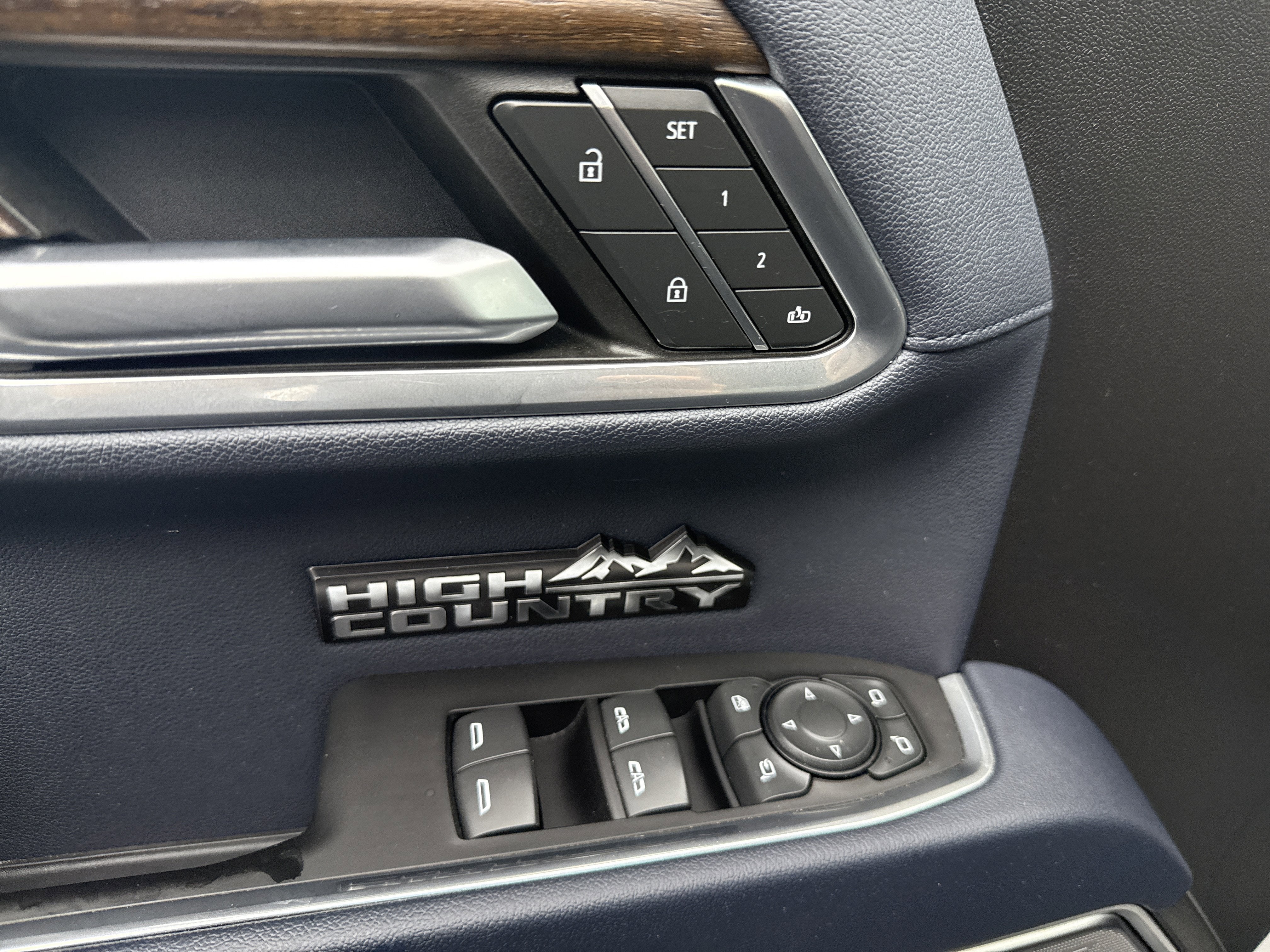 2022 Chevrolet Silverado 1500 High Country