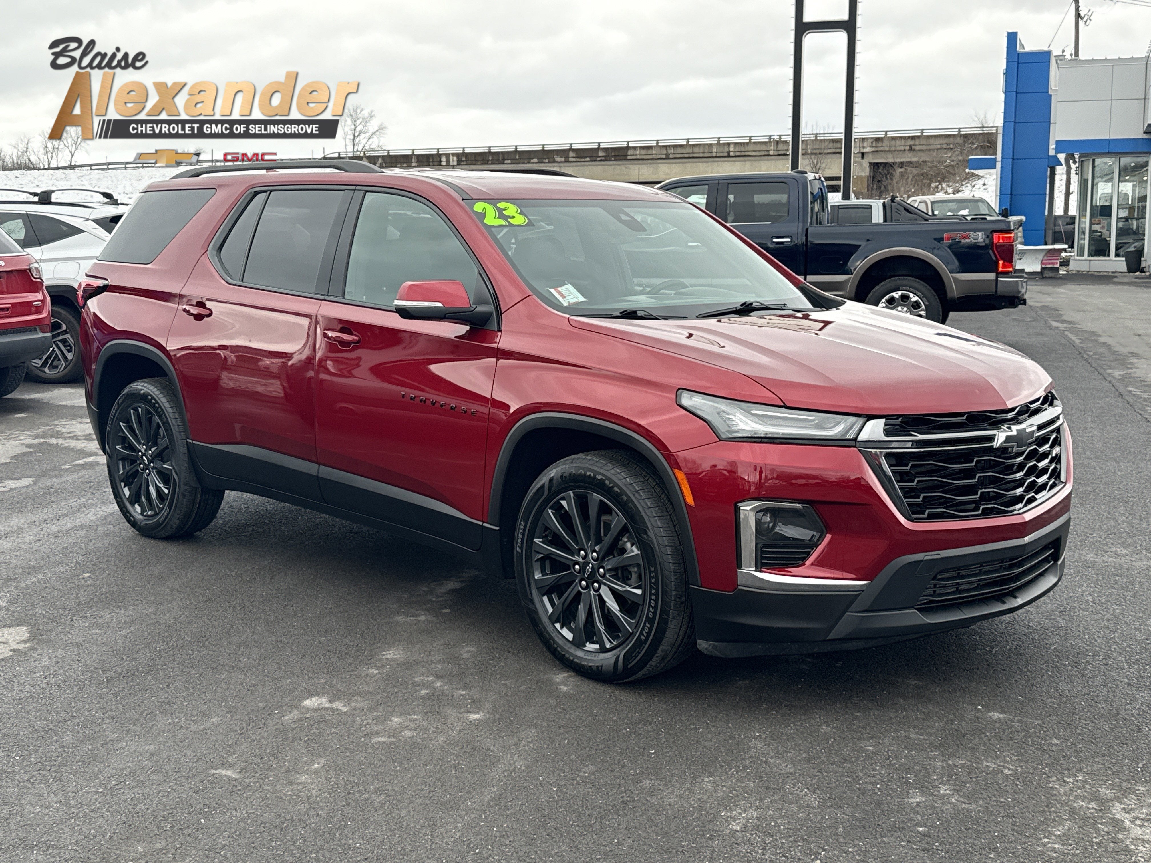 2023 Chevrolet Traverse RS