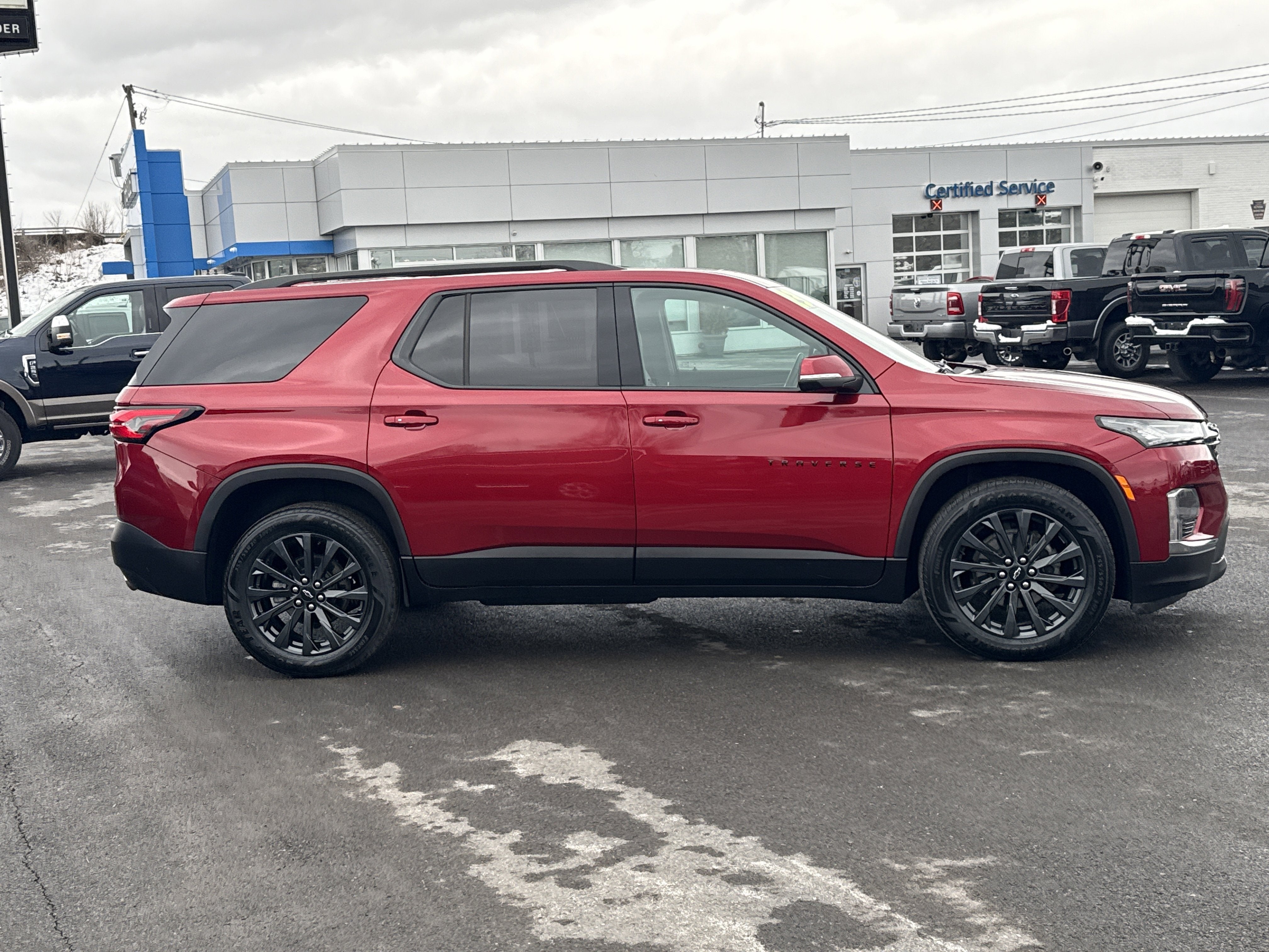 2023 Chevrolet Traverse RS