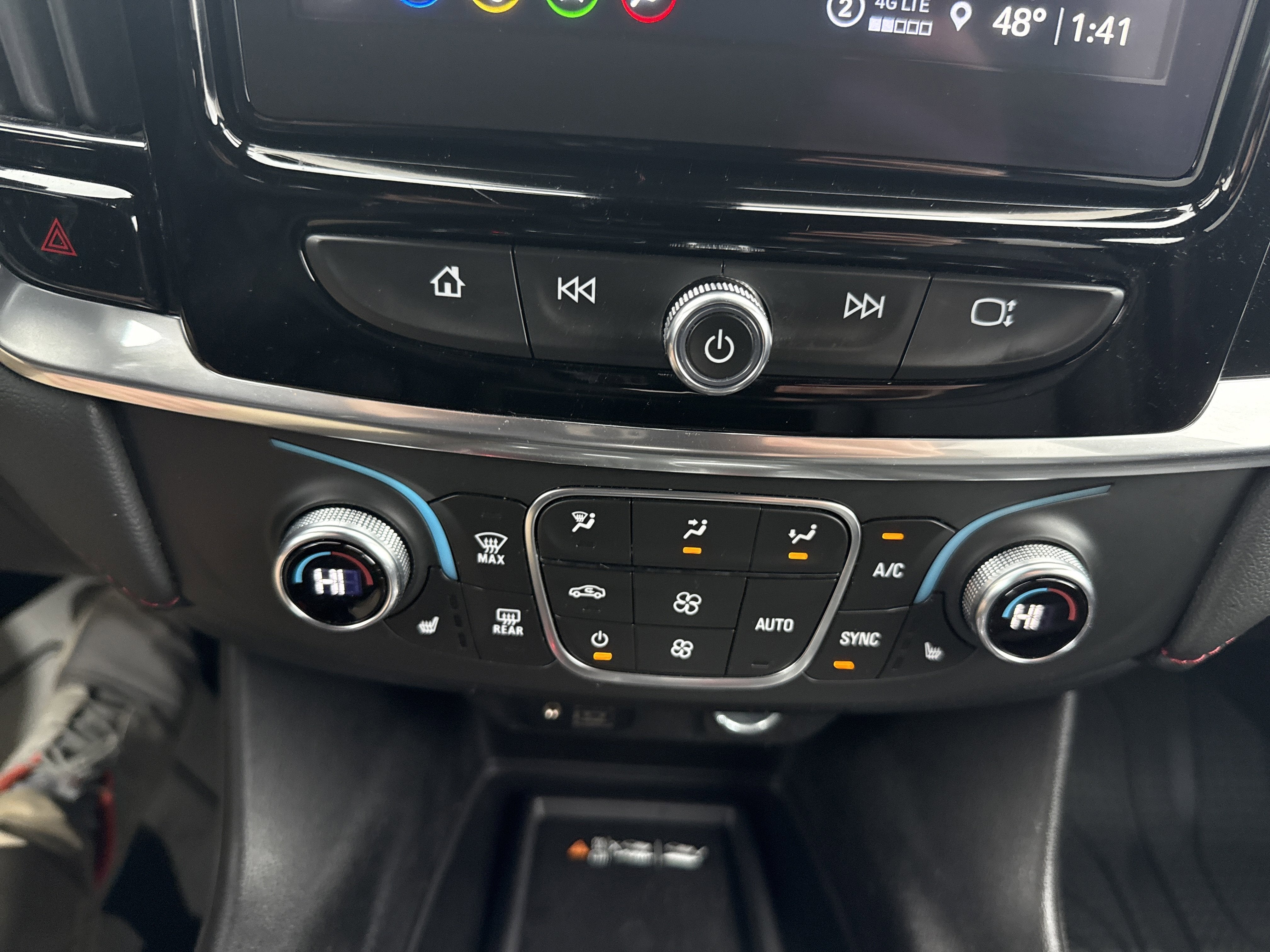 2023 Chevrolet Traverse RS